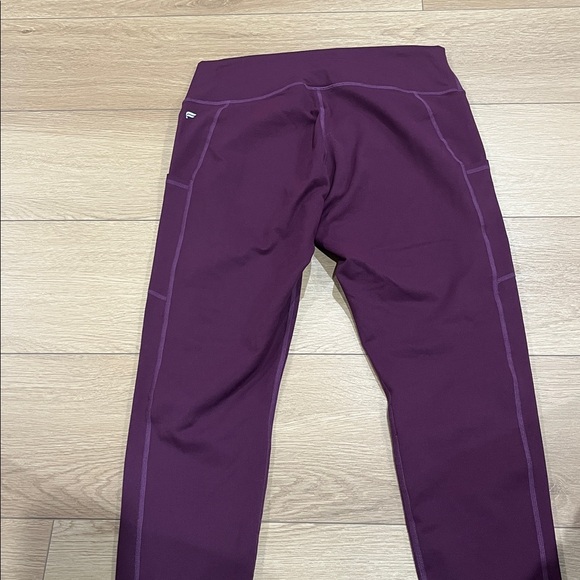 Fabletics burgandy Leggings size L - Picture 3 of 5